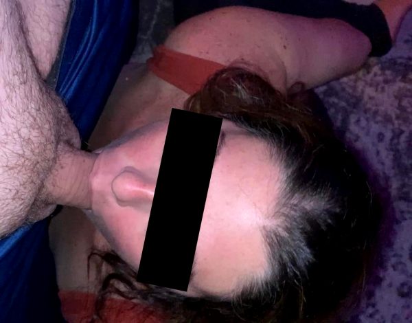 42f-my-friend-told-everyone-out-to-dinner-in-front-of-her-husband-that-she-doesnt-suck-dick-anymore-because-its-degrading-should-i-show-him-what-h_001