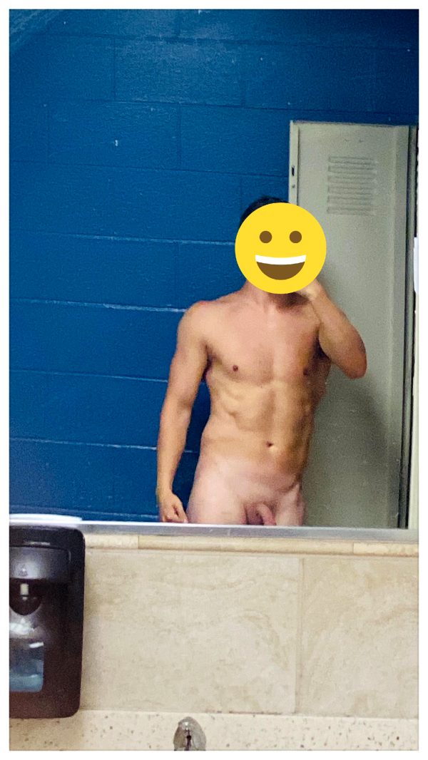 my-cock-is-always-smaller-after-a-workout_001